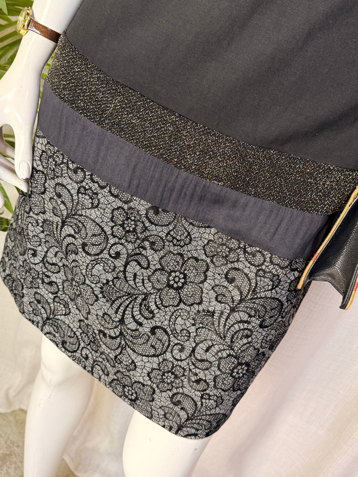 Sweet Miss Black & Silver Lace Detail Shift Dress – Size M | Elegant Party Dress