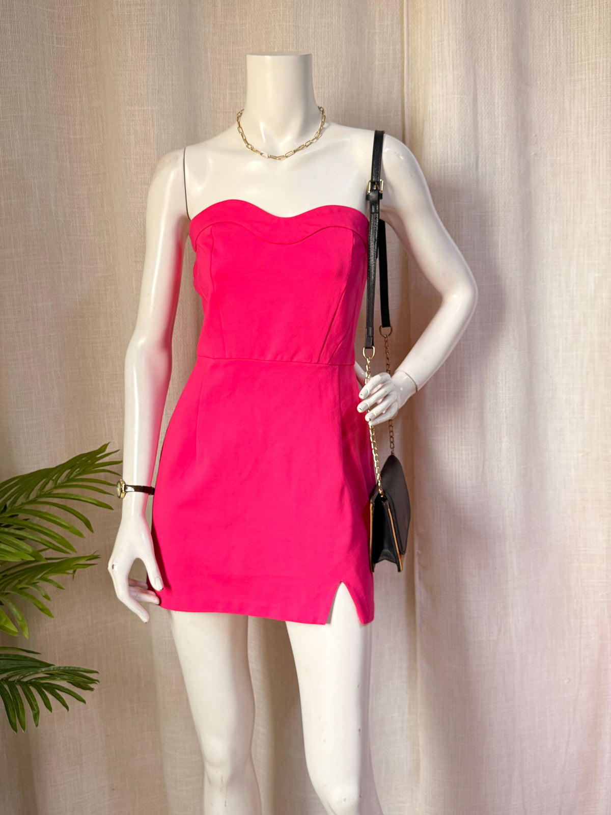 Hollister California Fuchsia Strapless Mini Dress (Medium) - Stitching Issues