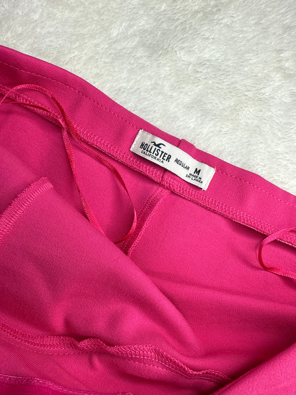 Hollister California Fuchsia Strapless Mini Dress (Medium) - Stitching Issues
