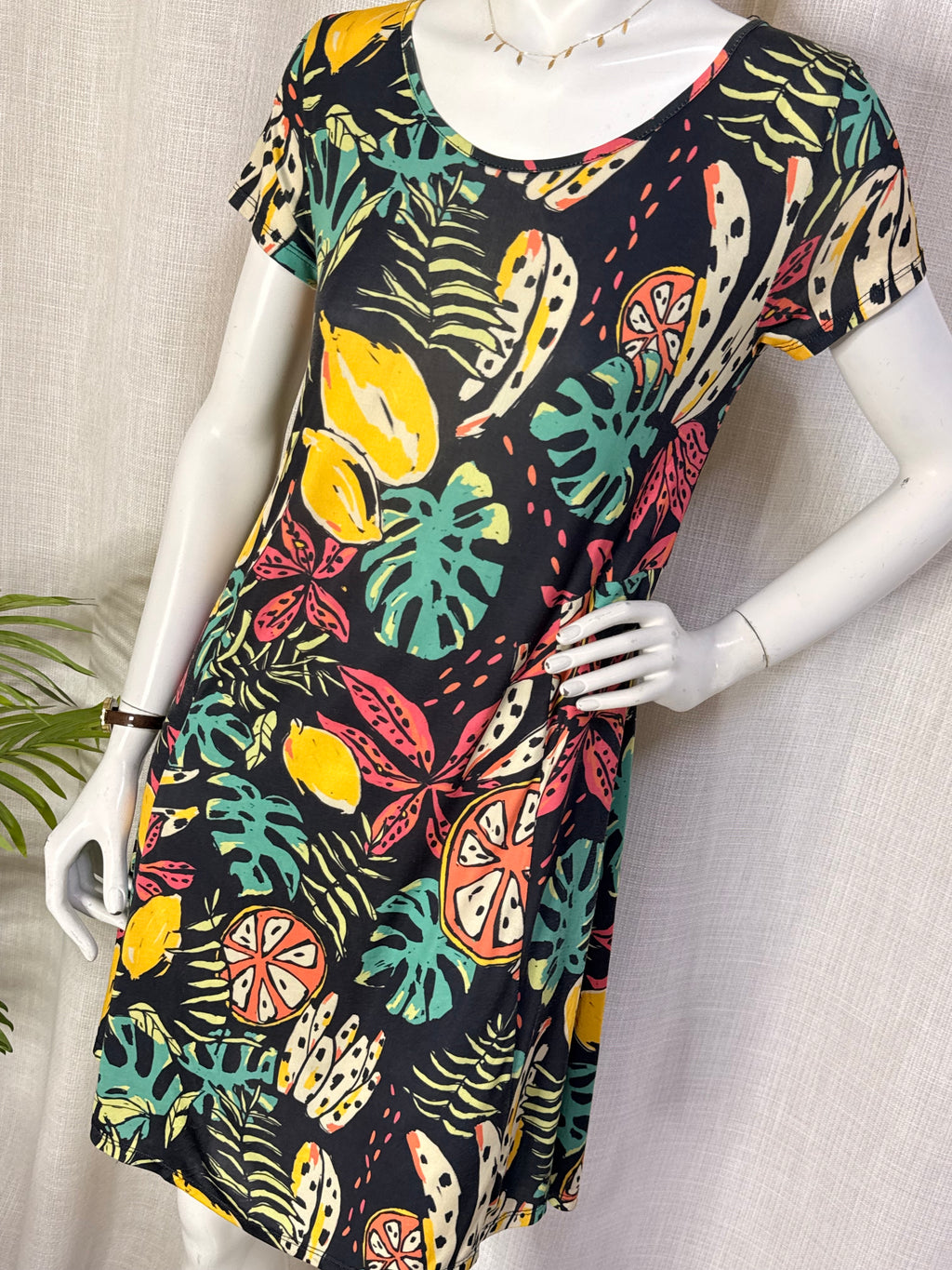 Smash! Tropical Fruit & Palm Print Short Sleeve T-Shirt Mini Dress - Size M / US S