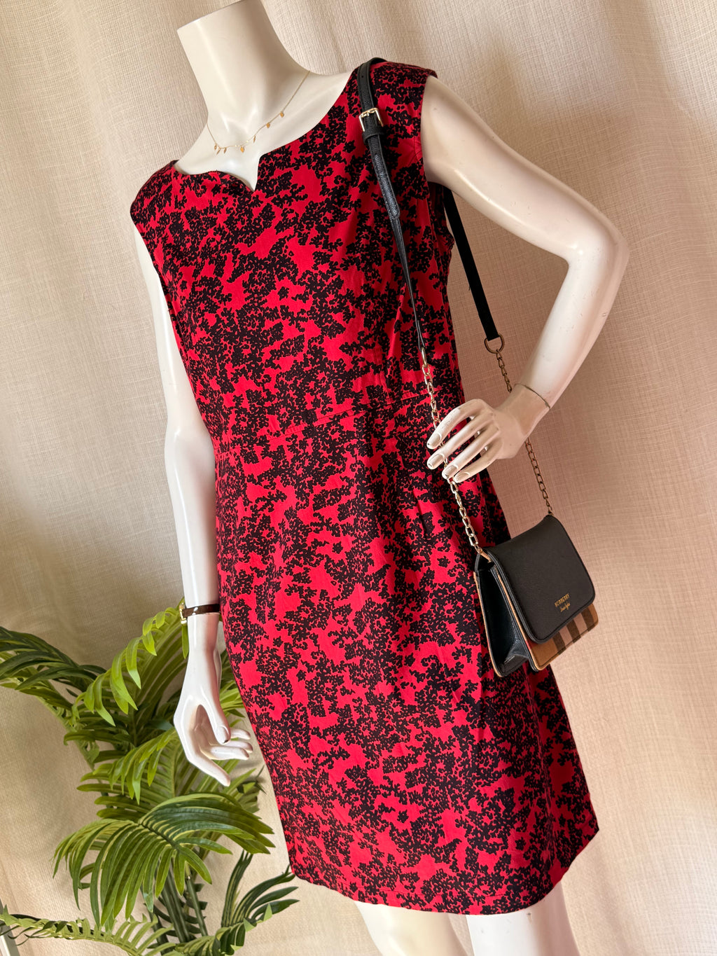 Adini Red & Black Abstract Print Sleeveless Dress | Size M