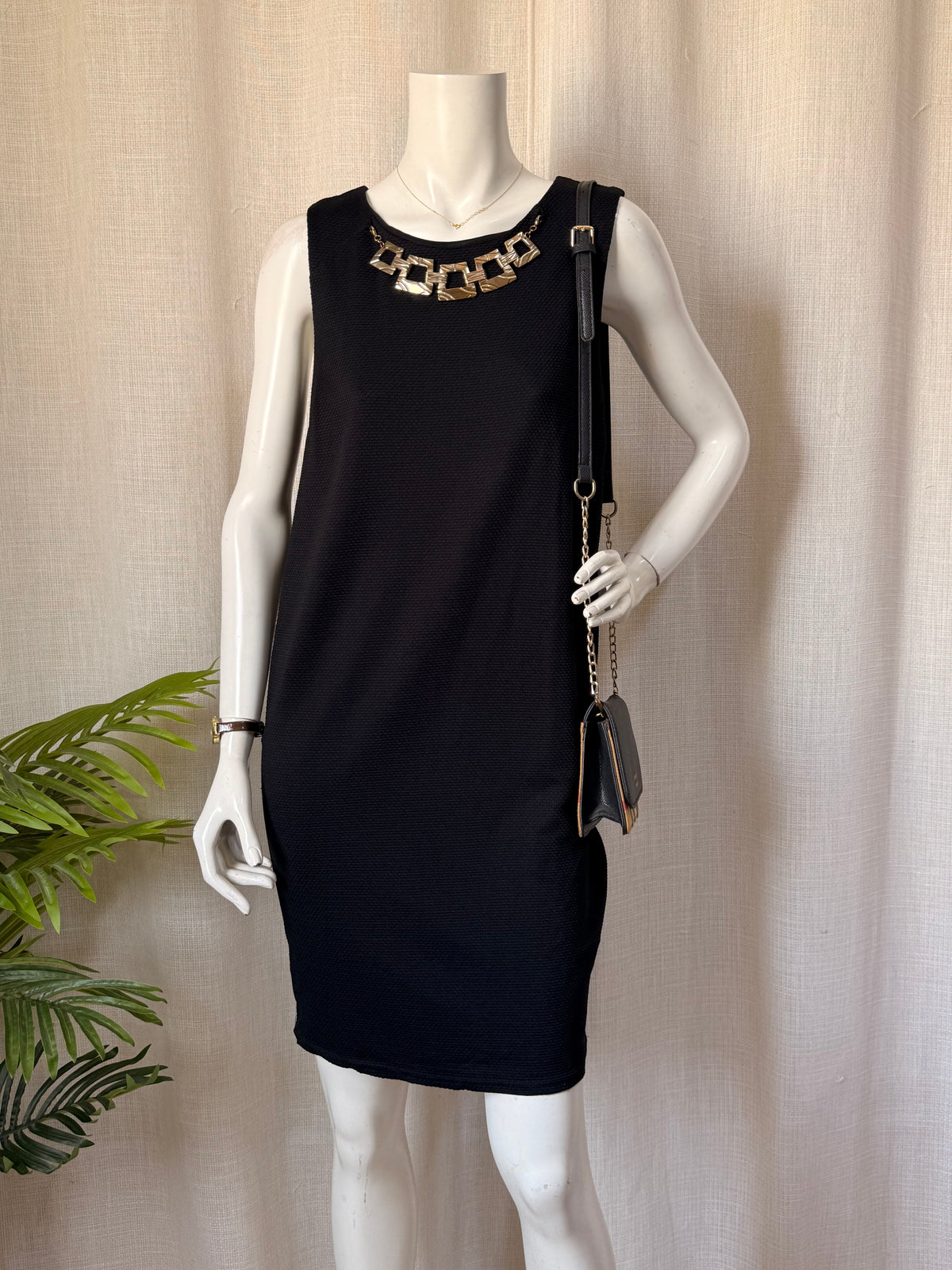 Black Sleeveless Textured Maternity Dress | UK 12