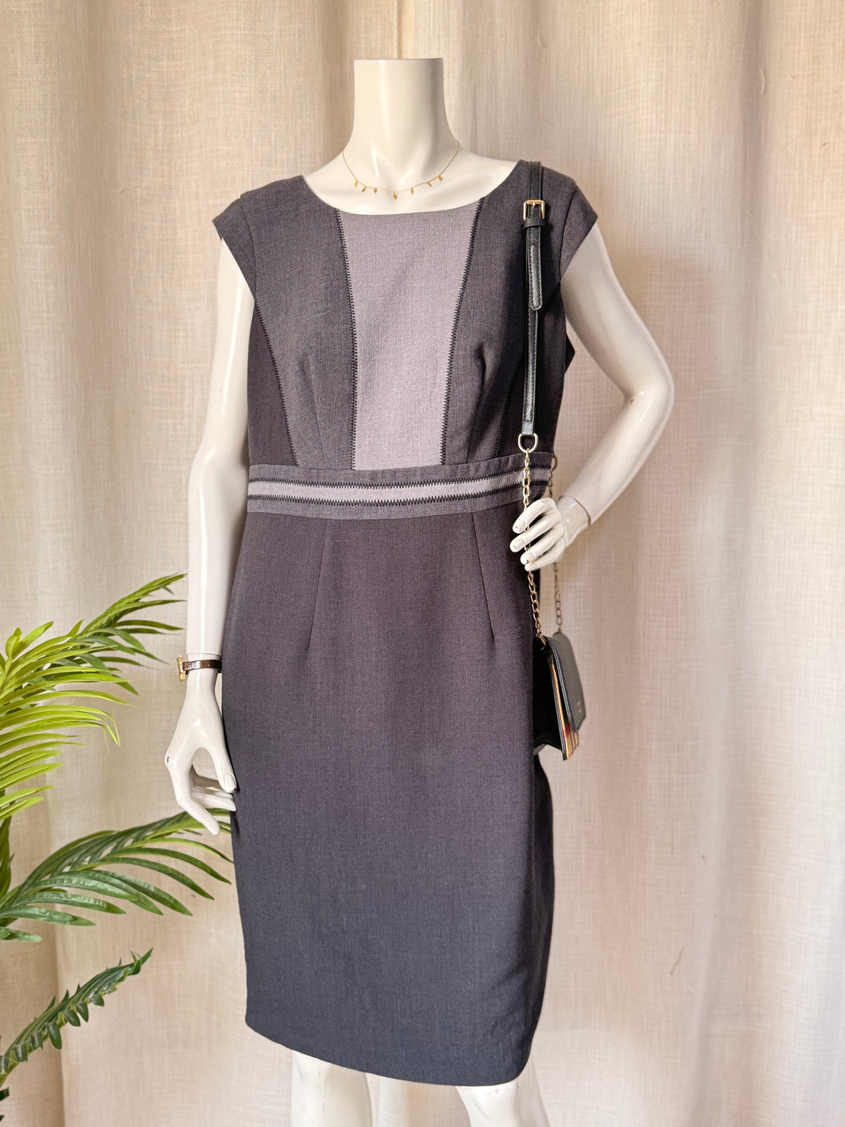 Marks & Spencer Grey Colourblock Sheath Midi Dress – UK 16 | Large | Office & Corporate Wear