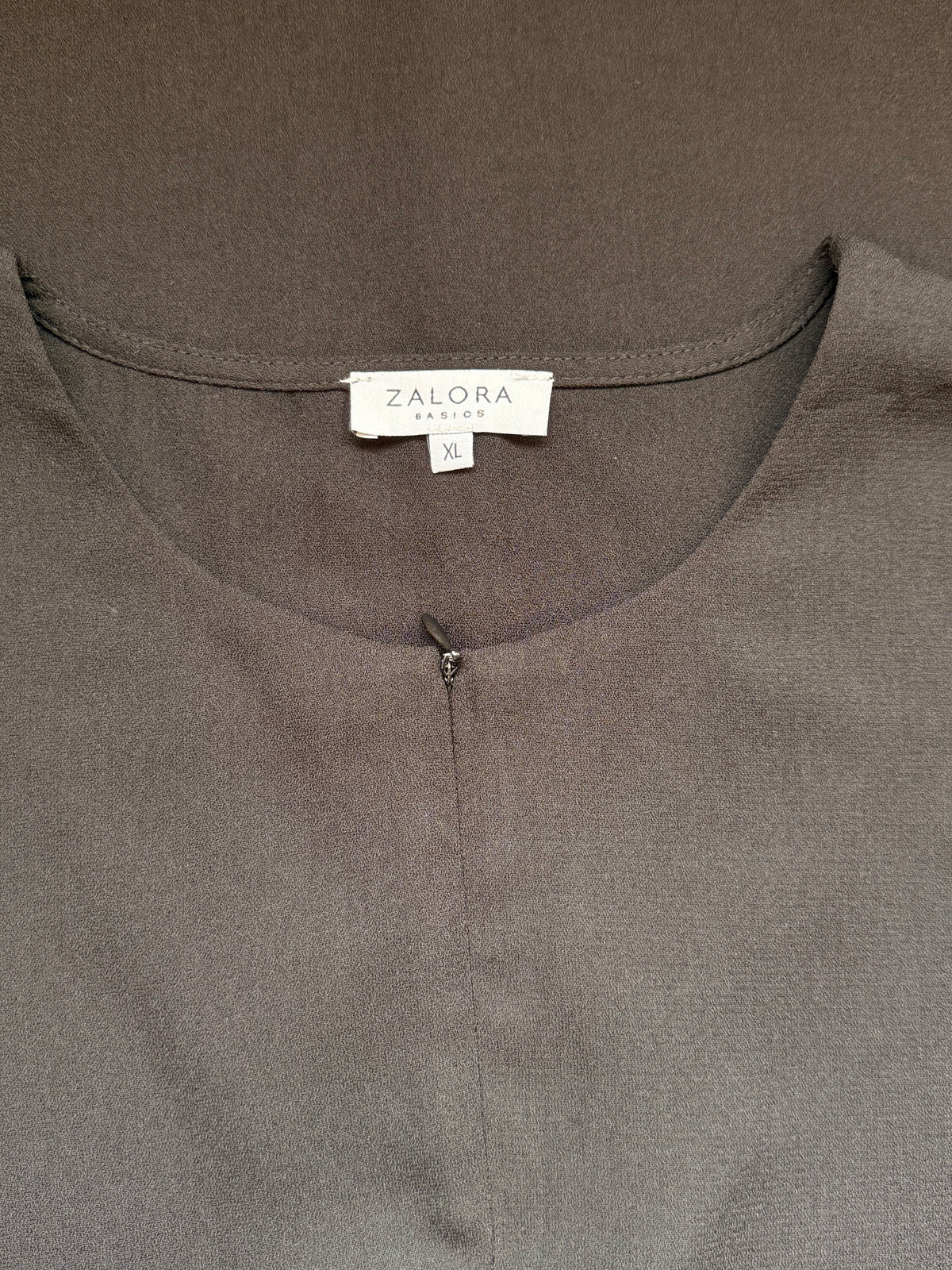 ZALORA BASICS Sleeveless Crepe Shift Dress - Classic Black (Size XL)