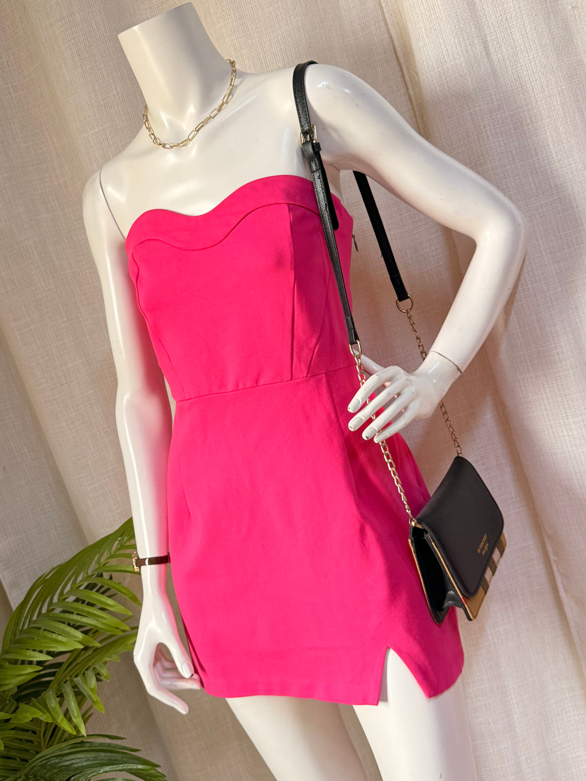 Hollister California Fuchsia Strapless Mini Dress (Medium) - Stitching Issues