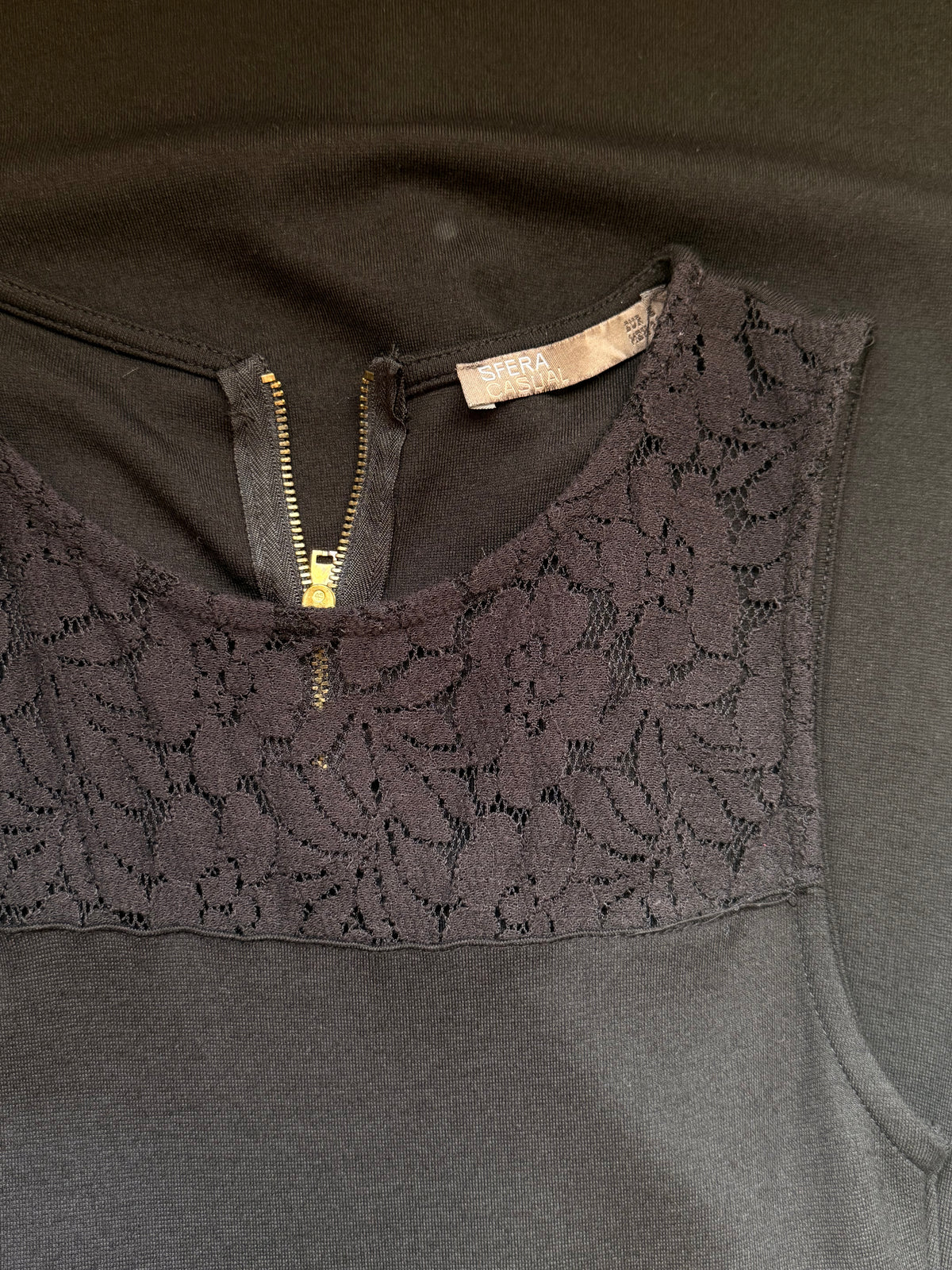 SFERA CASUAL Lace Yoke Pleated A-Line Dress - Classic Black (Size S)