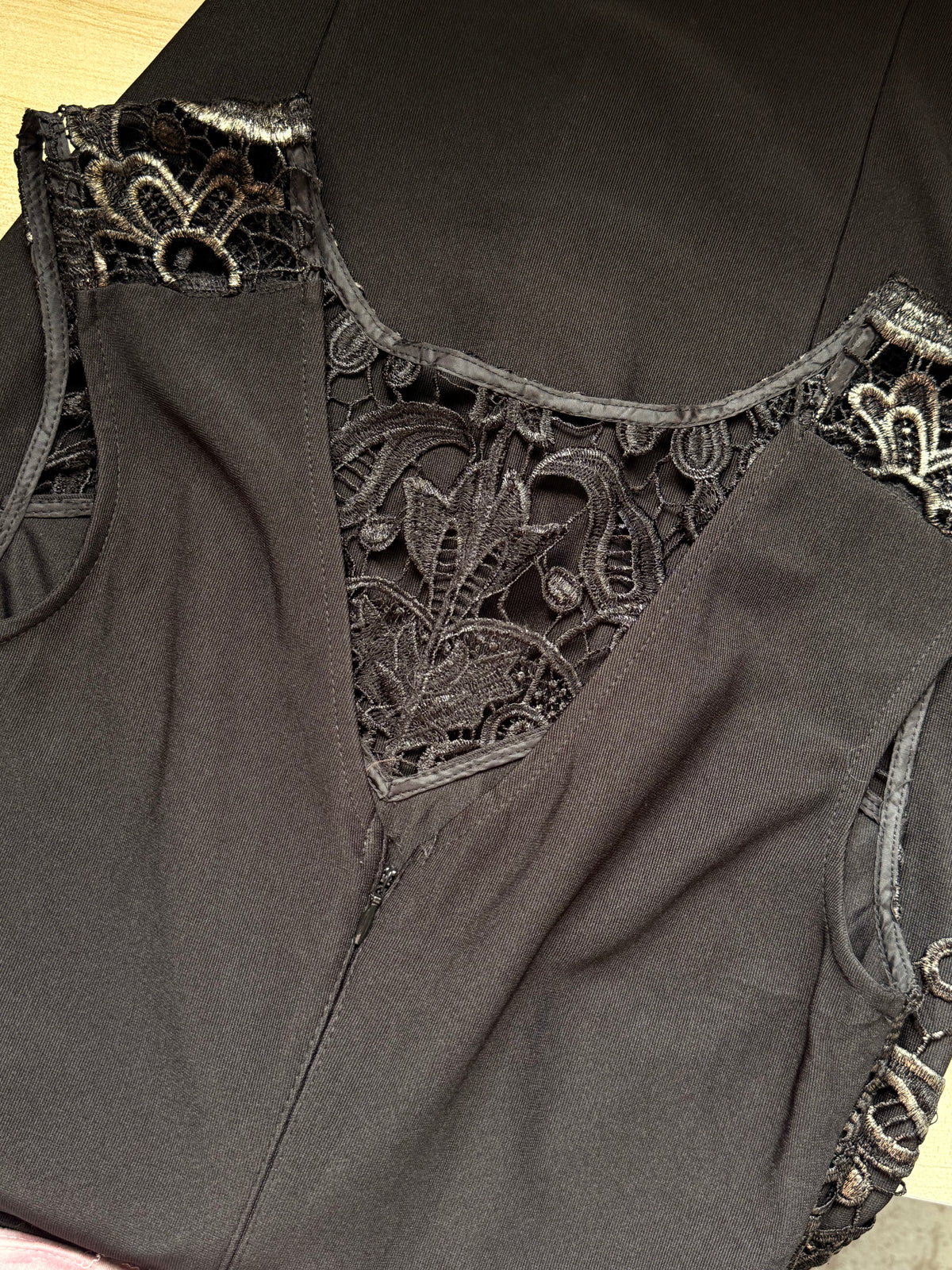 Lipsy London Black Embroidered Lace Bodycon Dress – Size S | Elegant Cocktail & Evening Dress