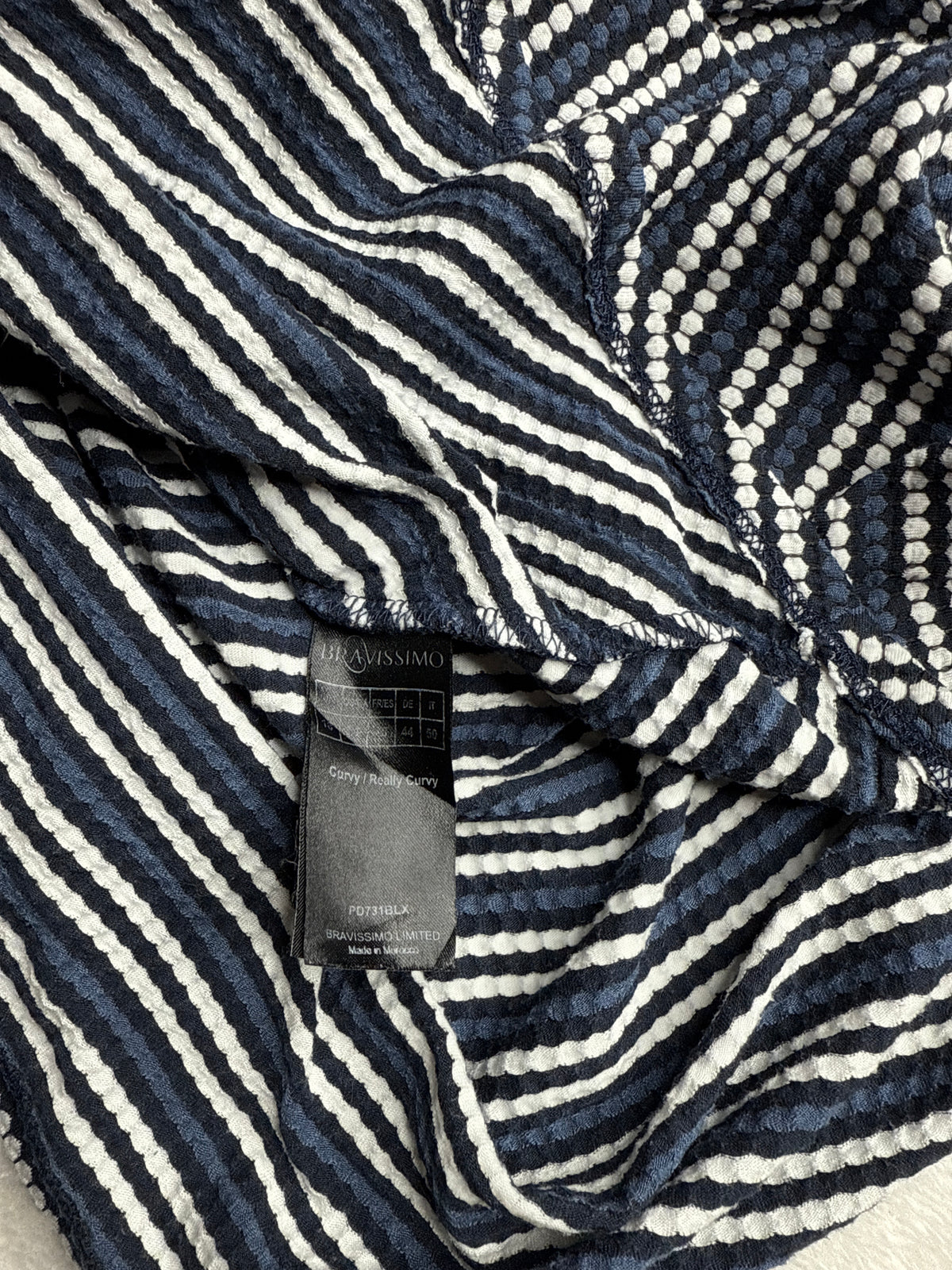 فستان محبوك مخطط بلفة أمامية (18 / 3XL)