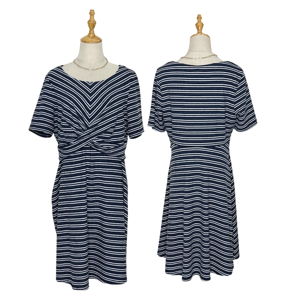 فستان محبوك مخطط بلفة أمامية (18 / 3XL)